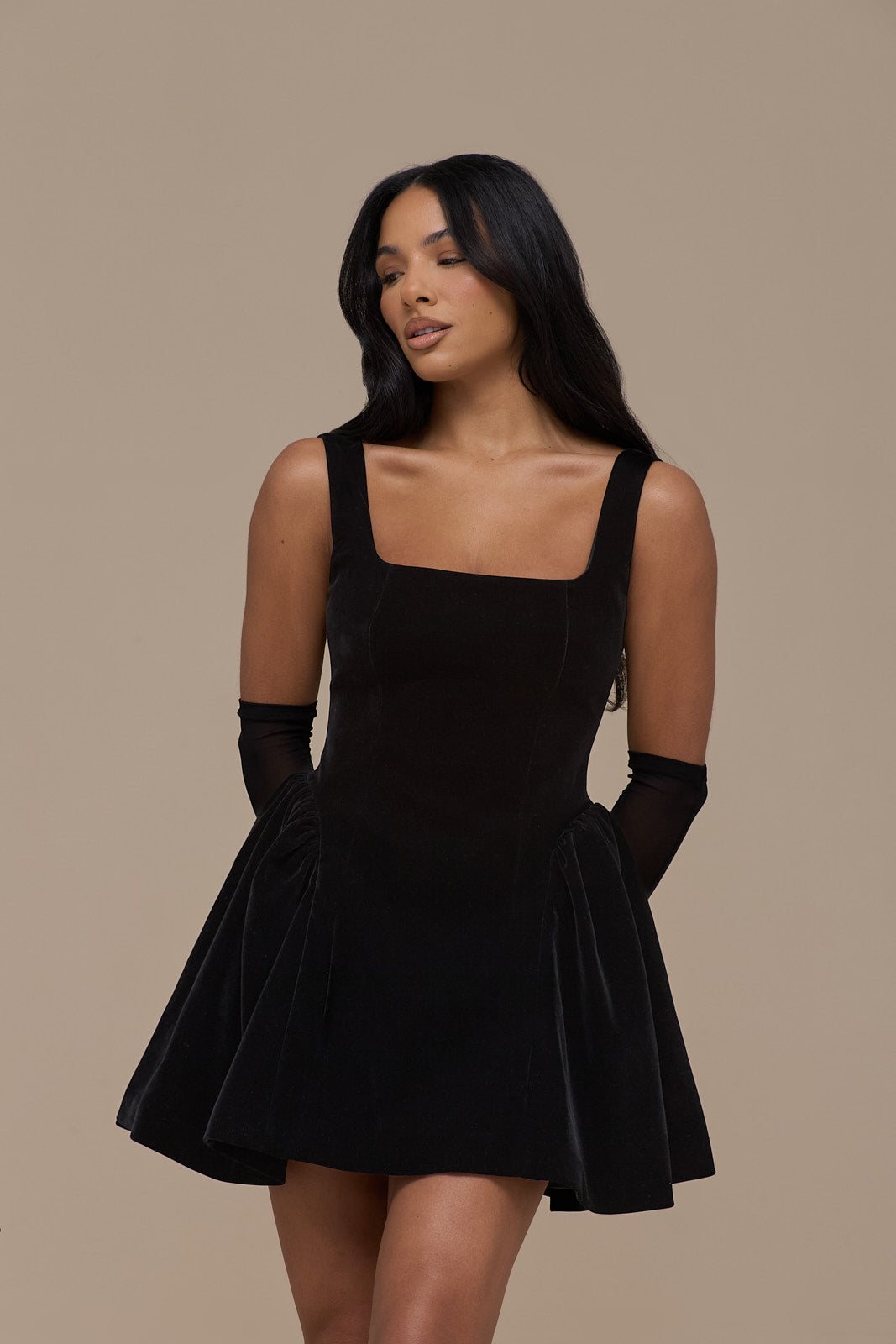 Lucky | Mini Black Velvet Dress - Maison Léa &amp; Lou