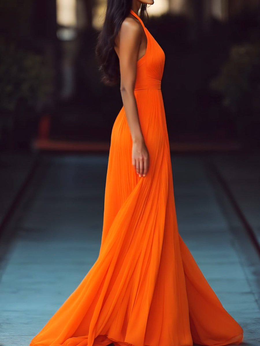 Vesperina | V-neck Halter Pleat Maxi Dress - Maison Léa &amp; Lou