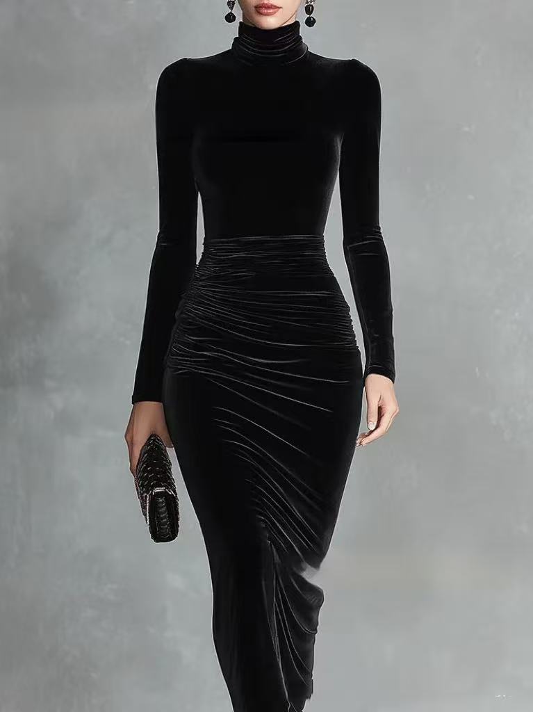 Sophia | Black Velvet Fitted Dress - Maison Léa & Lou