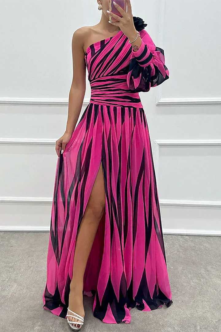 Aurora | Elegant Striped Dress with One Shoulder - Maison Léa &amp; Lou