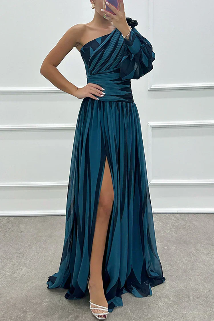 Aurora | Elegant Striped Dress with One Shoulder - Maison Léa &amp; Lou