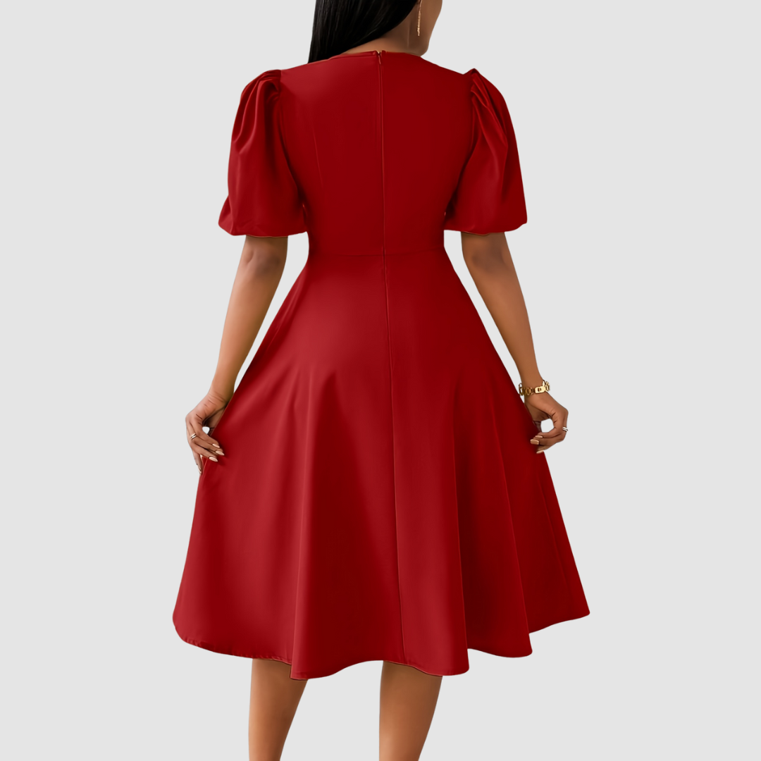 Clara Bloom | Refined Black Midi Dress - Maison Léa &amp; Lou
