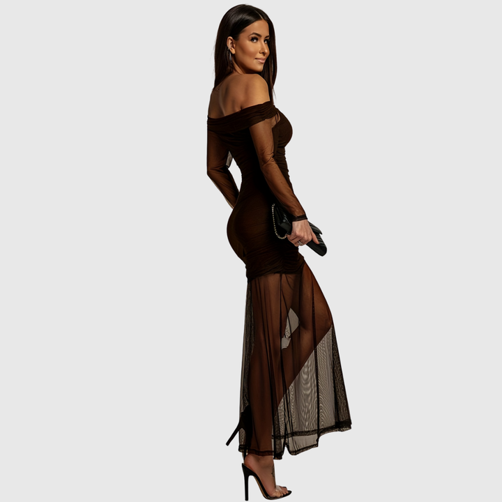Evangeline | Elegant Off-Shoulder Evening Dress - Maison Léa &amp; Lou