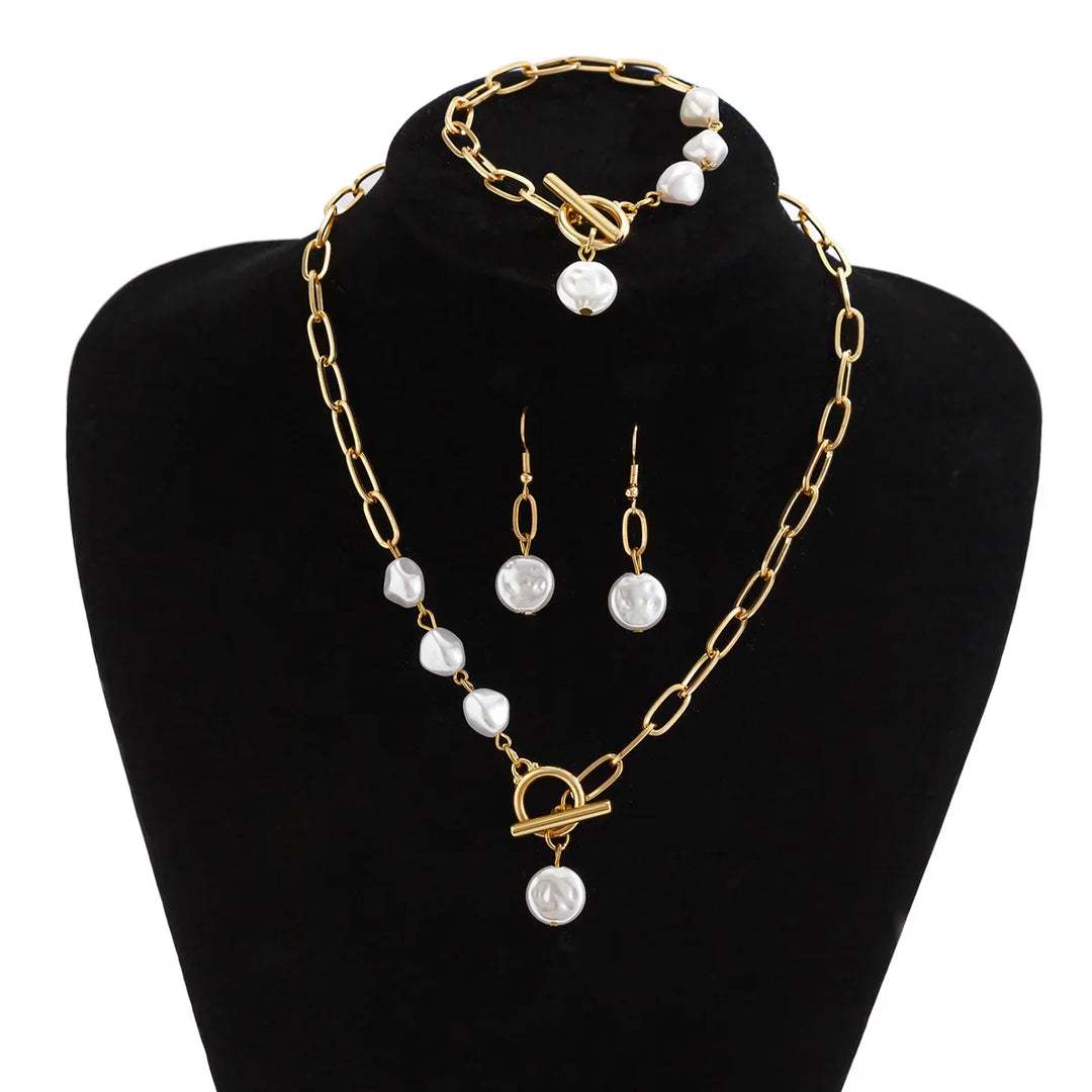 Set di Collana, Bracciale e Orecchini in Perle Paperclip Eleganti - Maison Léa &amp; Lou