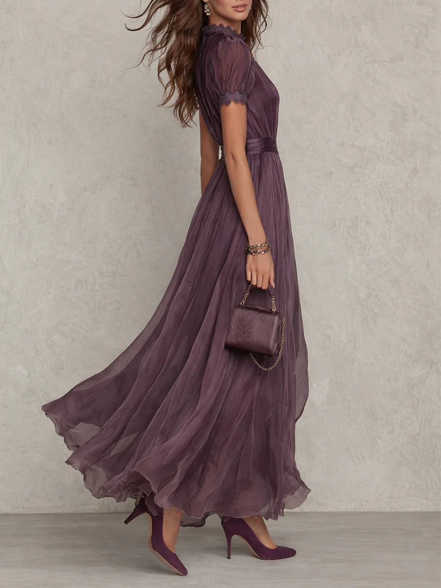 Flavia | Vestito lungo viola con scollo a chiave, bordo in pizzo di chiffon - Maison Léa &amp; Lou