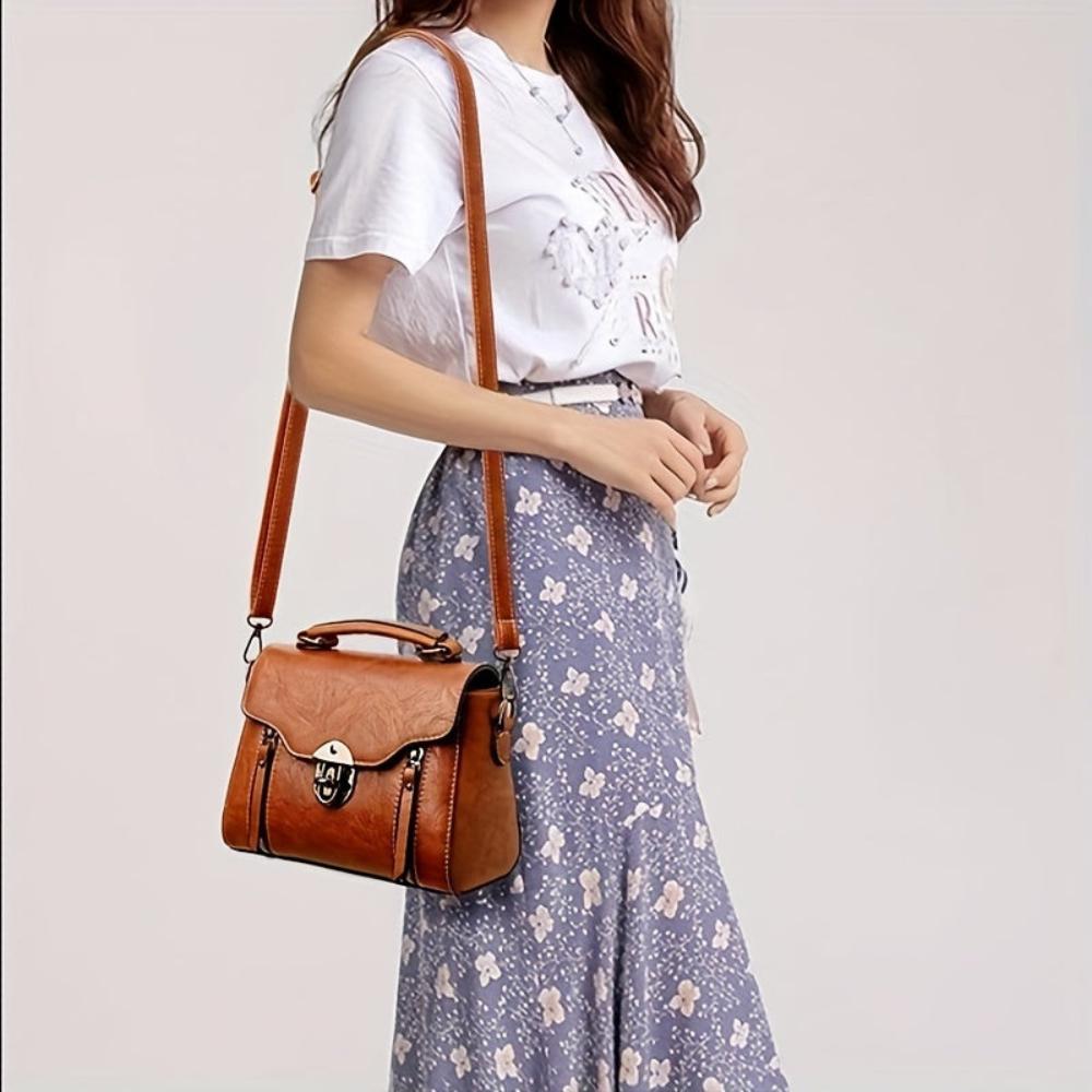 Zoe - Timeless Elegance Leather Shoulder Bag - Maison Léa & Lou