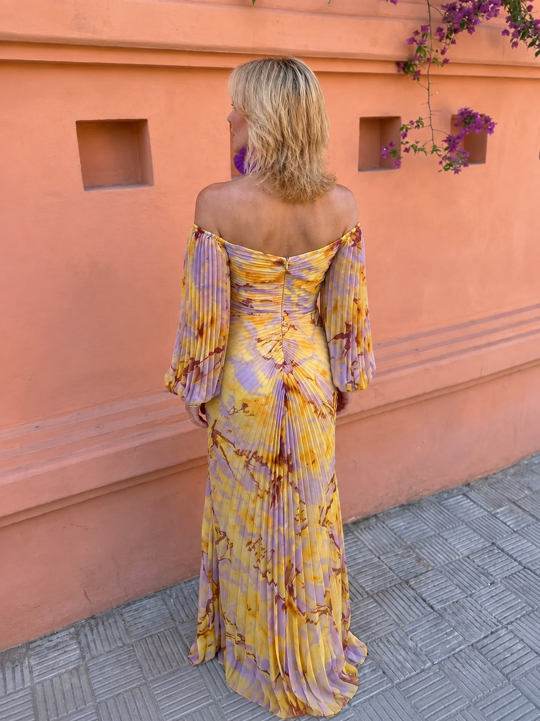 Greta™ | Long floral dress with deep neckline