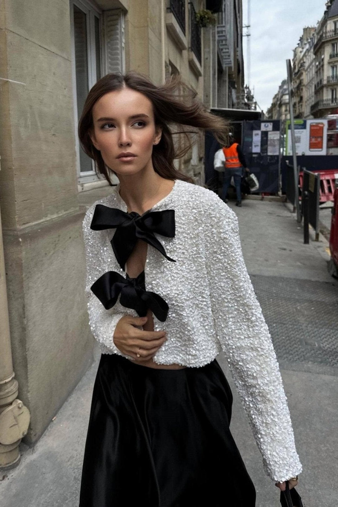 Anwen | Chic Blouse with Bow Detail - Maison Léa &amp; Lou