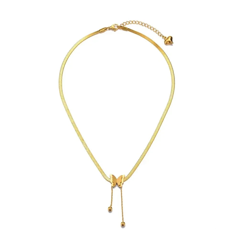 Collana Pendente a Farfalla a Spina di Pesce Delicata - Maison Léa &amp; Lou